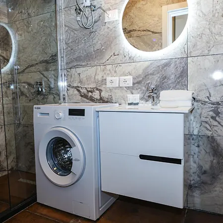 Miku -charming One Bedroom At Komuna E Parisit Tirana