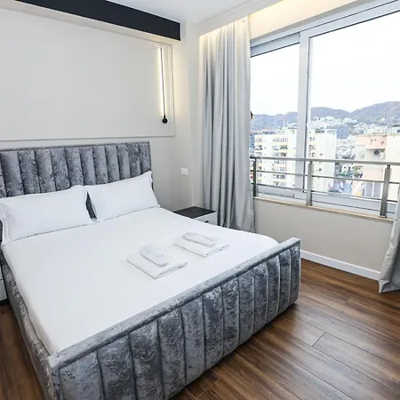 Miku -charming One Bedroom At Komuna E Parisit Apartment