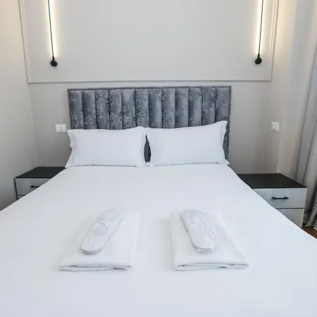 Miku -charming One Bedroom At Komuna E Parisit Tirana